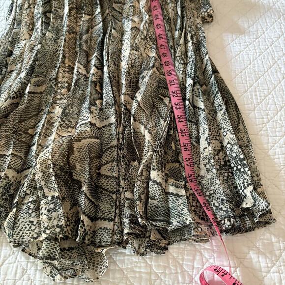 VINCE CAMUTO Pleated Dress Snakeskin Design Green Tan Sz 12 Tall Elegant Evening - Picture 6 of 8